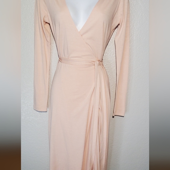 Guess Jeans Light Pink Long Sleeve True Classic Wrap Around Midi Dress Sz Small - Picture 5 of 6
